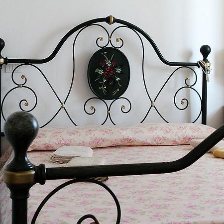Guesthouse Stazione Pisa Centro Bagian luar foto