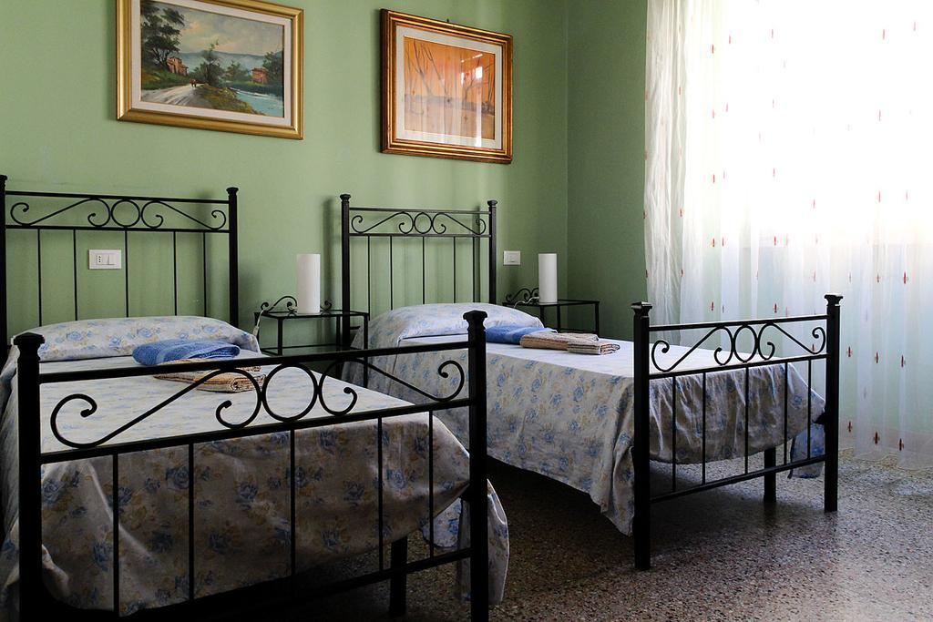 Guesthouse Stazione Pisa Centro Bagian luar foto
